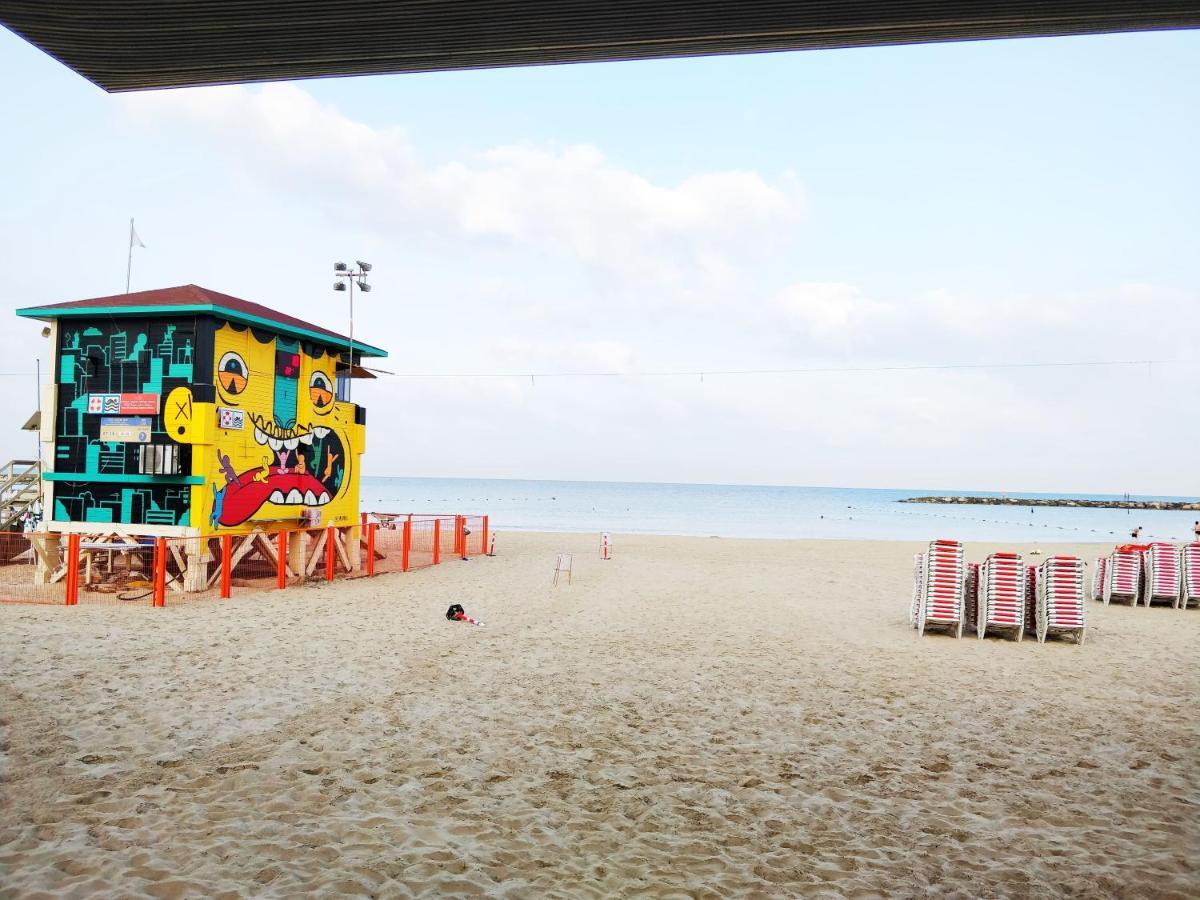 1000Nights Guest House - Near The Beach Тель-Авив Экстерьер фото